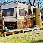 Campsite Gruenzeit Waldcamp Glamping Und Nahe Spreewald Cottbus