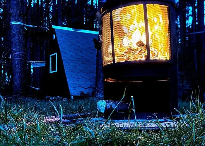 Waldcamp Gruenzeit-Naturunterkuenfte, Upcycling Caravans & Glamping Naehe Spreewald Bei Cottbus キャンプ場 コットブス