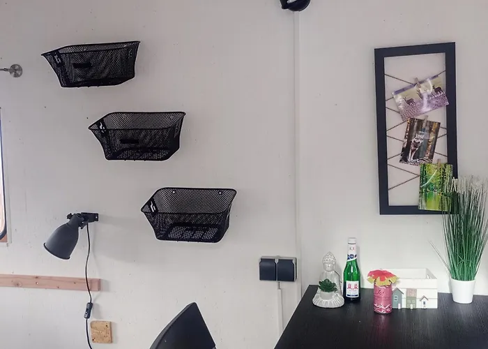 キャンプ場 Waldcamp Gruenzeit-Naturunterkuenfte, Upcycling Caravans & Glamping Naehe Spreewald Bei Cottbus