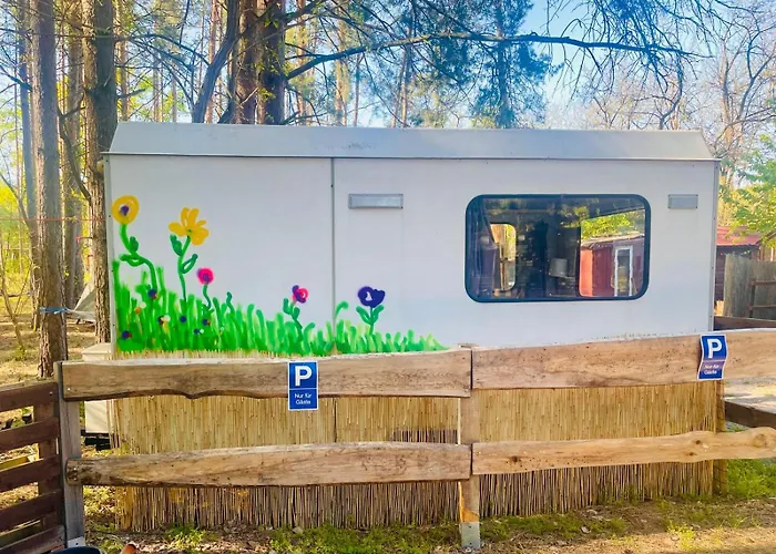 Waldcamp Gruenzeit-Naturunterkuenfte, Upcycling Caravans & Glamping Naehe Spreewald Bei Cottbus * コットブス